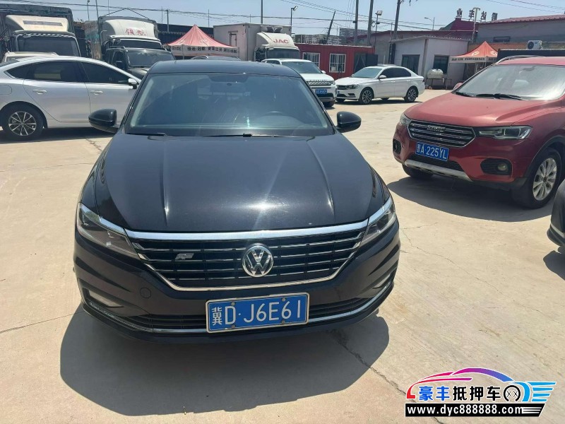 抵押车出售19年大众朗逸轿车