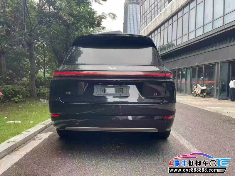 25年理想L9轿车抵押车出售