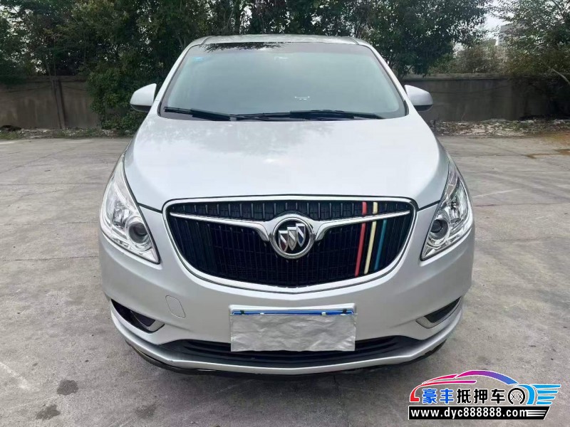 抵押车出售20年别克GL8轿车