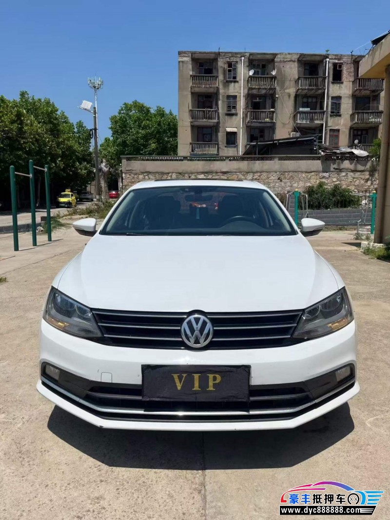 抵押车出售18年大众速腾轿车