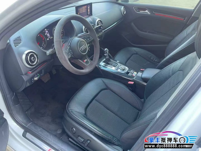 19年奥迪A3轿车抵押车出售