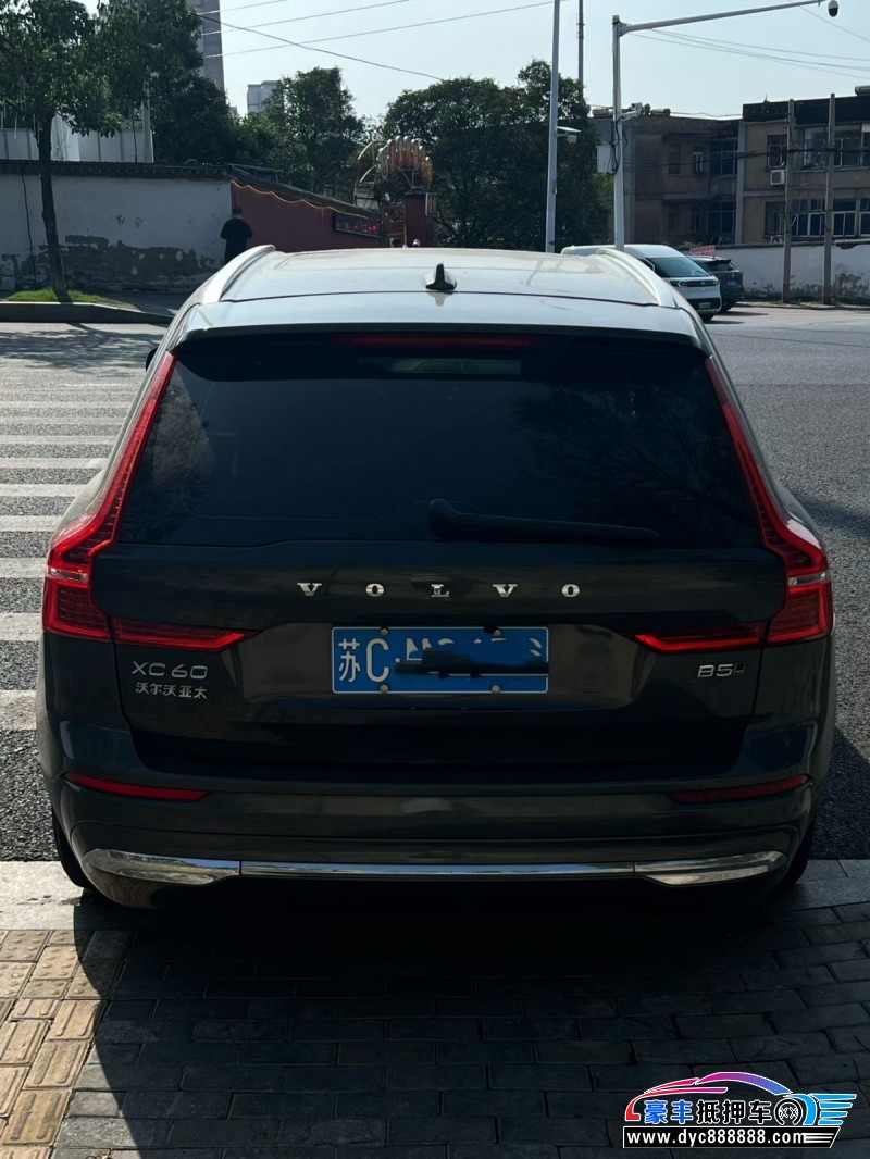 22年沃尔沃XC60轿车抵押车出售