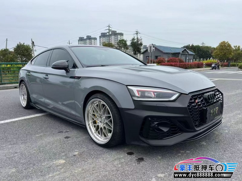 17年奥迪A5轿车抵押车出售