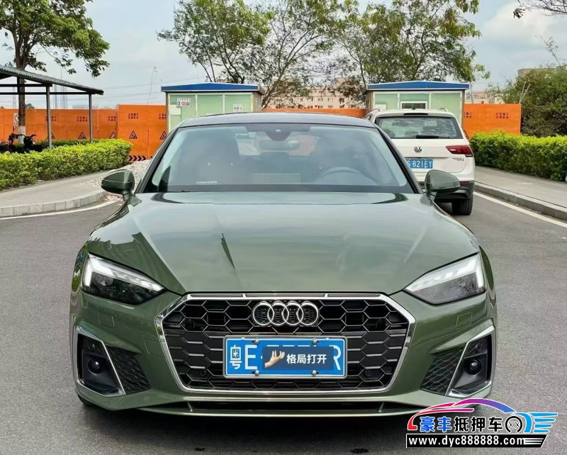 抵押车出售24年奥迪A5轿车