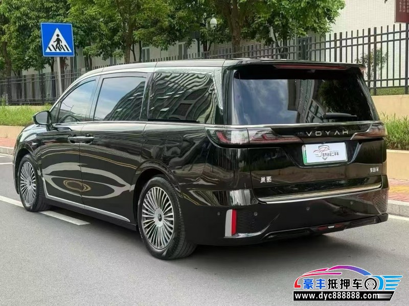 25年岚图梦想家轿车抵押车出售