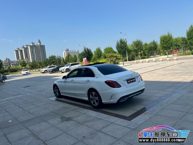 20年奔驰C轿车抵押车出售