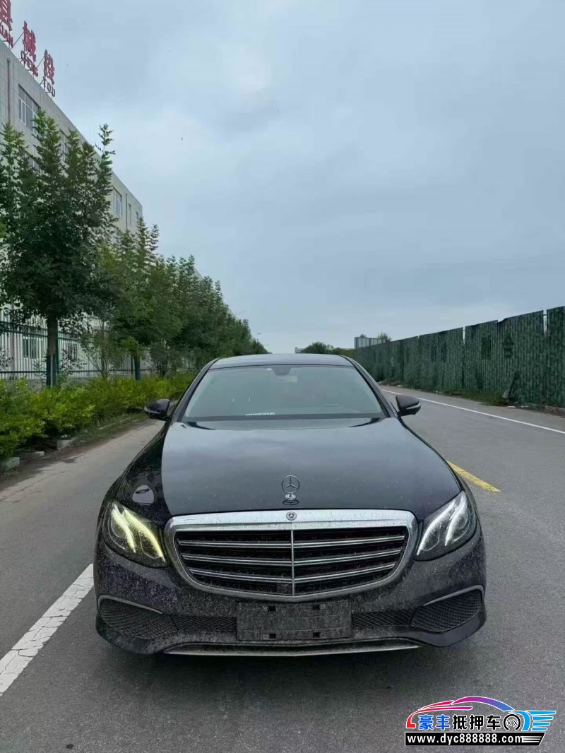 抵押车出售18年奔驰E轿车