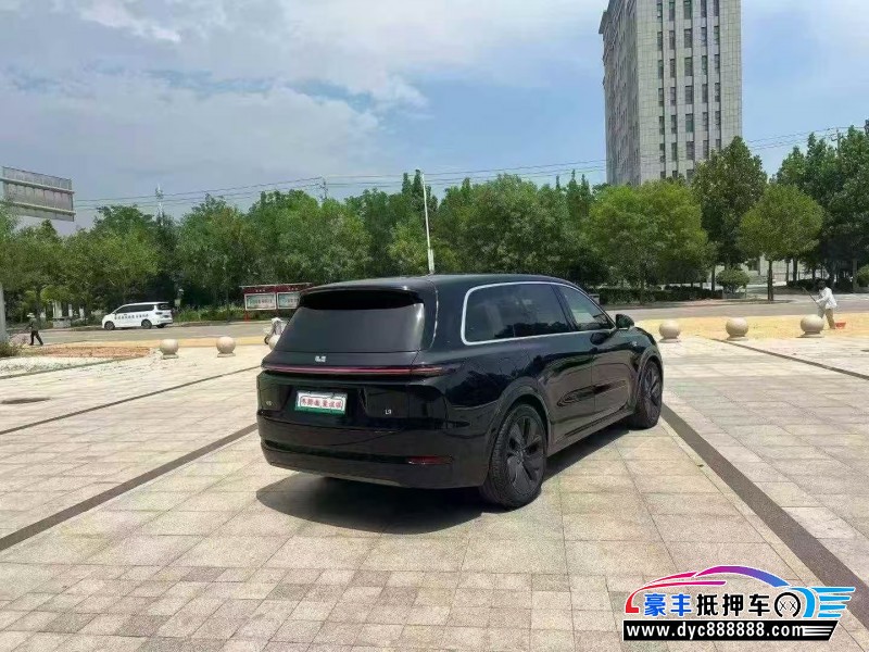 25年理想L9轿车抵押车出售