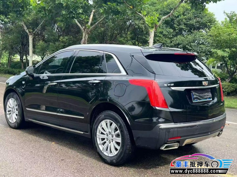 17年凯迪拉克XT5轿车抵押车出售