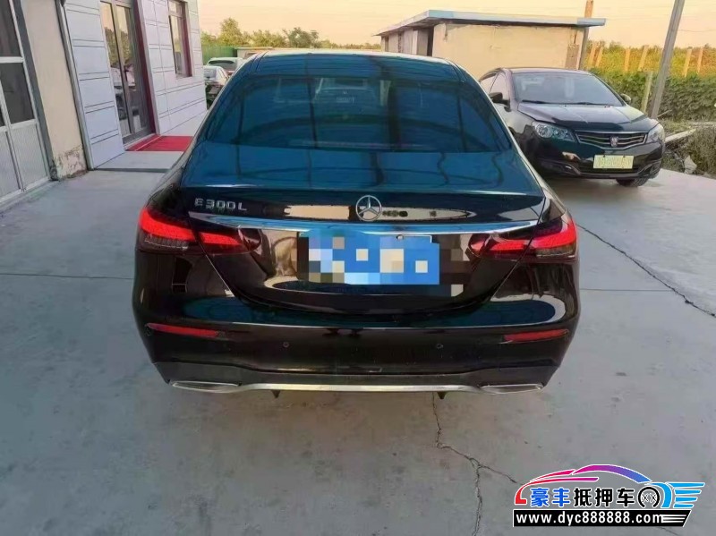 23年奔驰E轿车抵押车出售