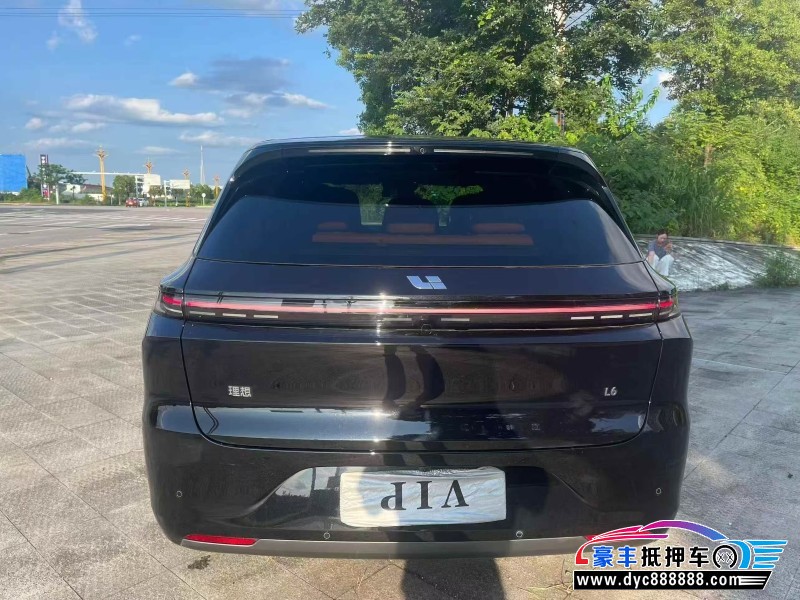 24年理想L6轿车抵押车出售