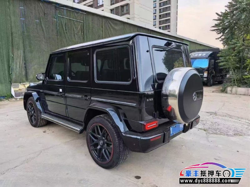 17年奔驰G轿车抵押车出售