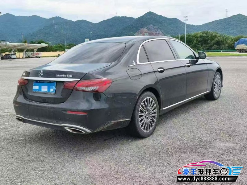 19年奔驰E轿车抵押车出售