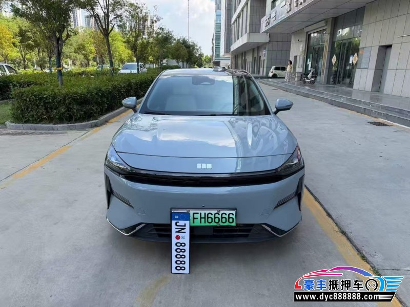 抵押车出售24年吉利银河L6轿车