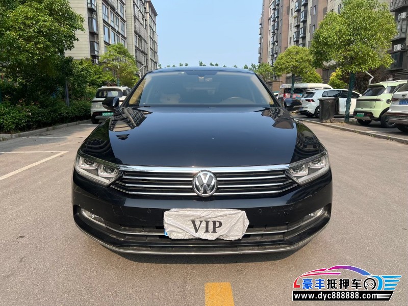 18年大众迈腾轿车抵押车出售