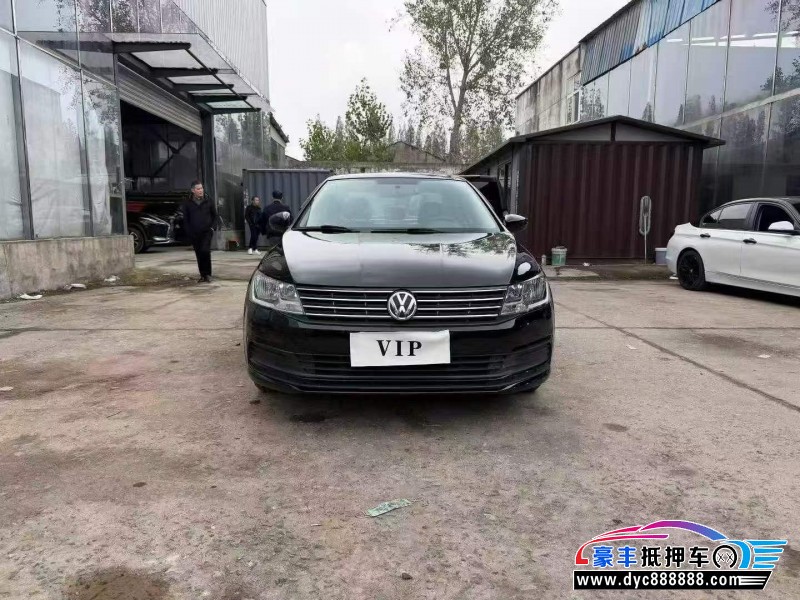 抵押车出售16年大众朗逸轿车
