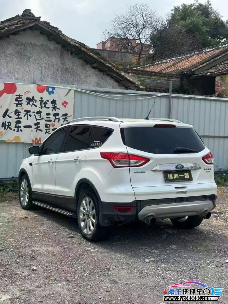 15年福特翼虎轿车抵押车出售