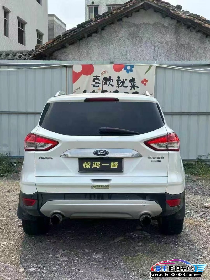 15年福特翼虎轿车抵押车出售