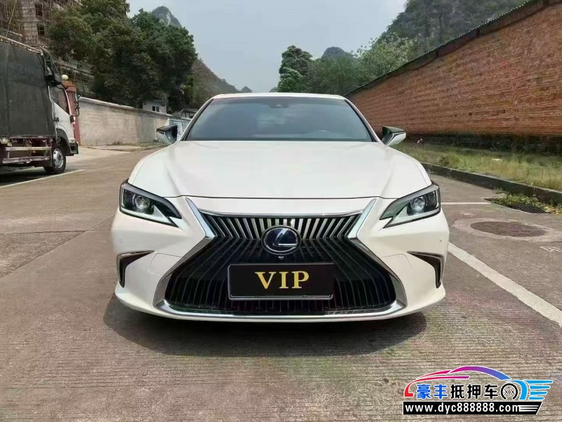 21年雷克萨斯ES轿车抵押车出售