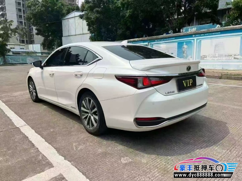 21年雷克萨斯ES轿车抵押车出售
