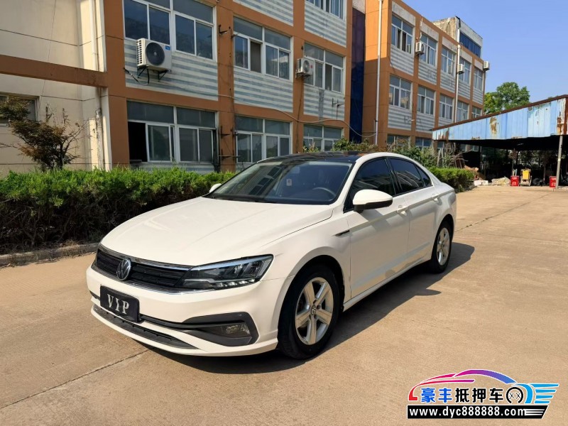 22年大众凌渡轿车抵押车出售