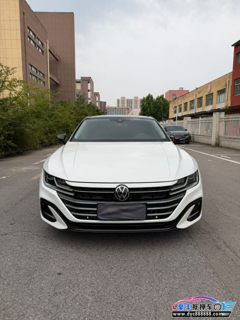 抵押车出售21年大众CC轿车