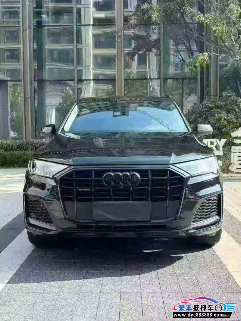 抵押车出售23年奥迪Q7轿车
