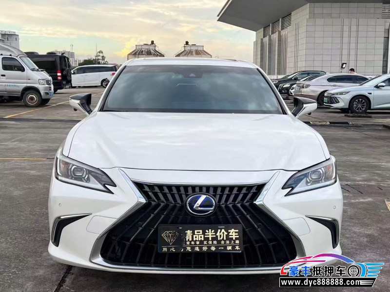 抵押车出售22年雷克萨斯ES轿车