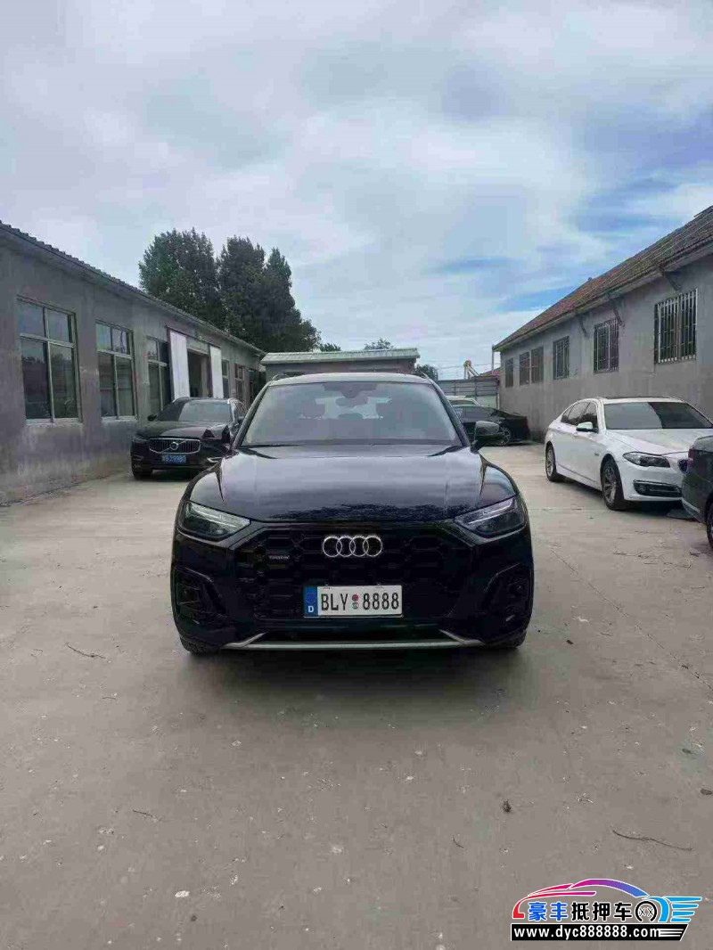 抵押车出售22年奥迪Q5轿车