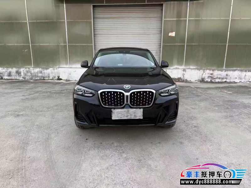 抵押车出售23年宝马X4轿车