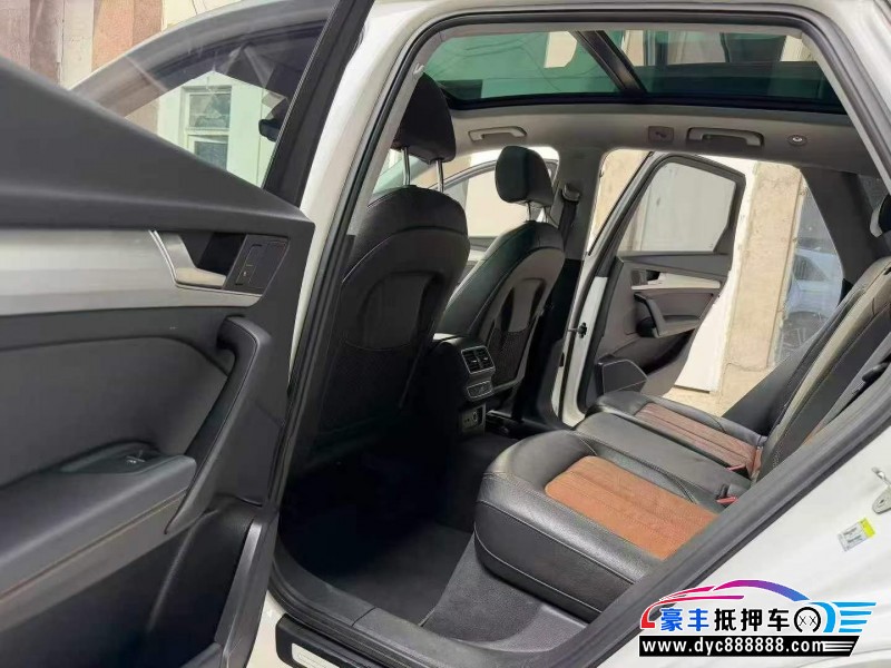 20年奥迪Q5轿车抵押车出售