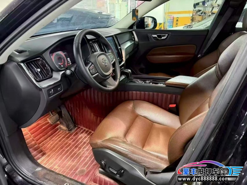 20年沃尔沃XC60轿车抵押车出售