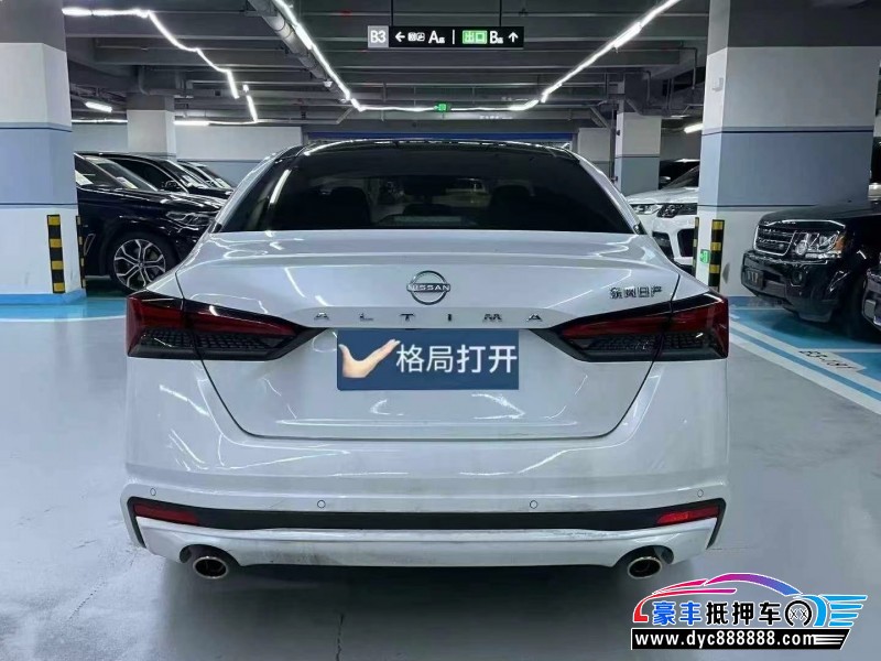 23年日产天籁轿车抵押车出售