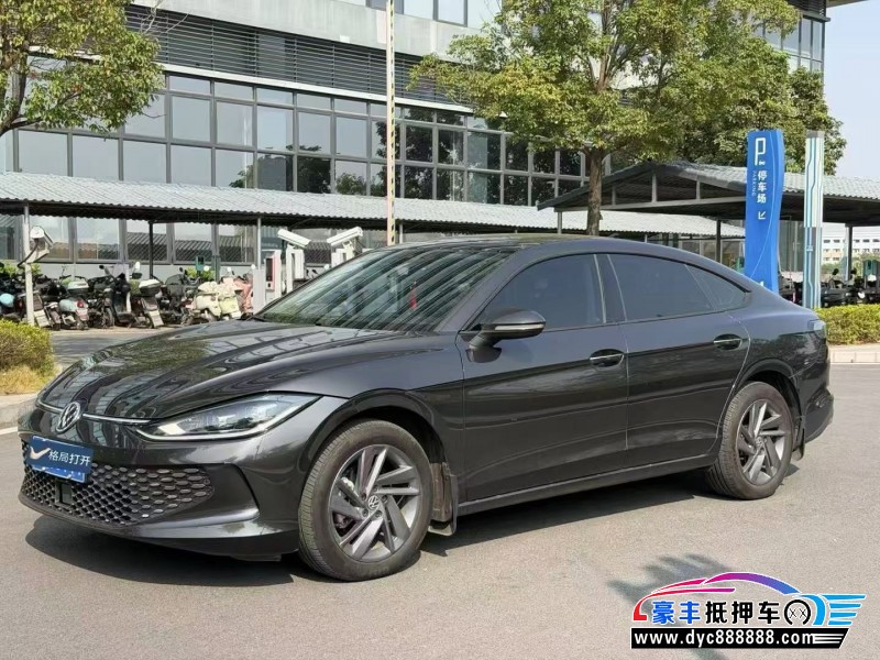 25年大众凌渡轿车抵押车出售