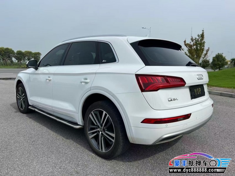 20年奥迪Q5轿车抵押车出售