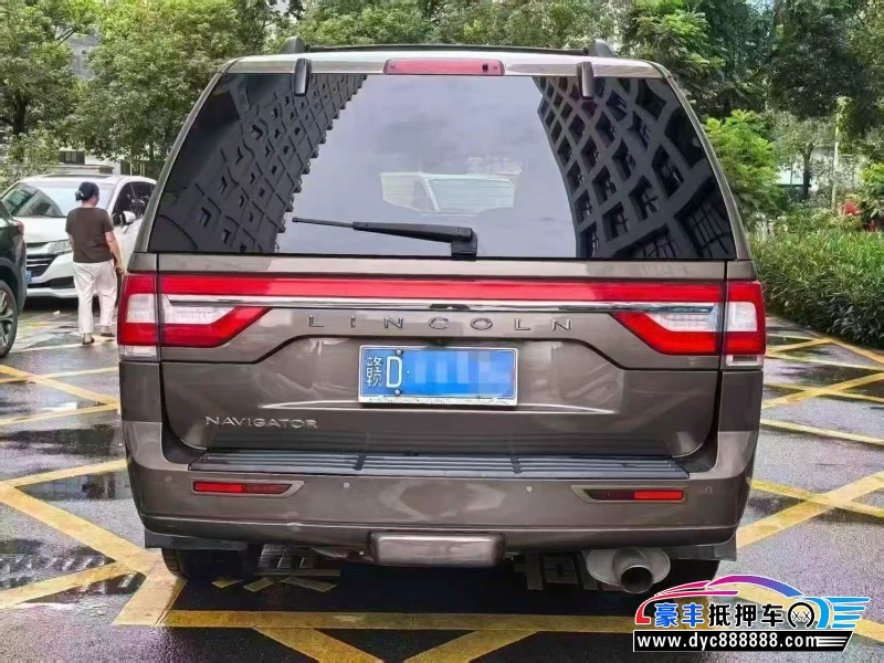 17年林肯领航员轿车抵押车出售