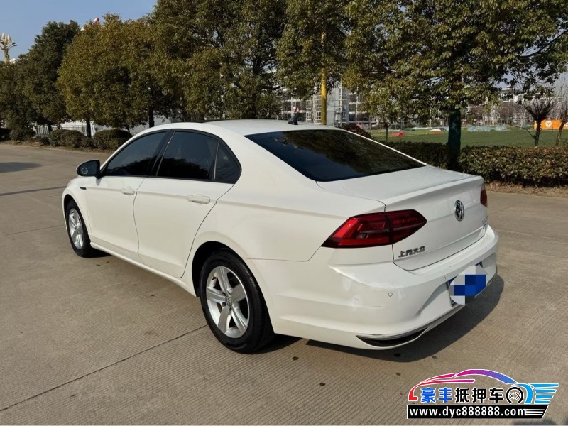 20年大众凌渡轿车抵押车出售