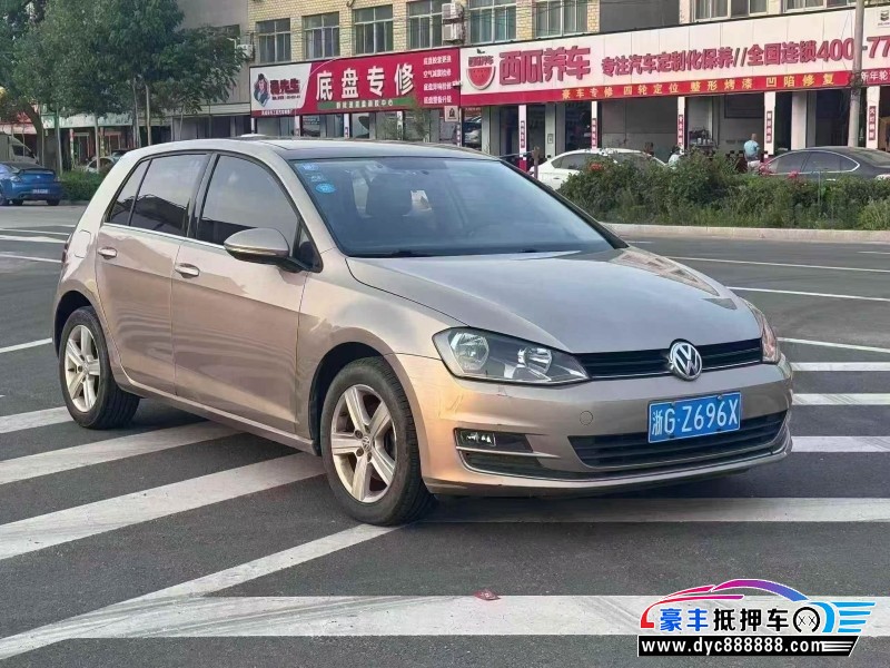 16年大众高尔夫轿车抵押车出售