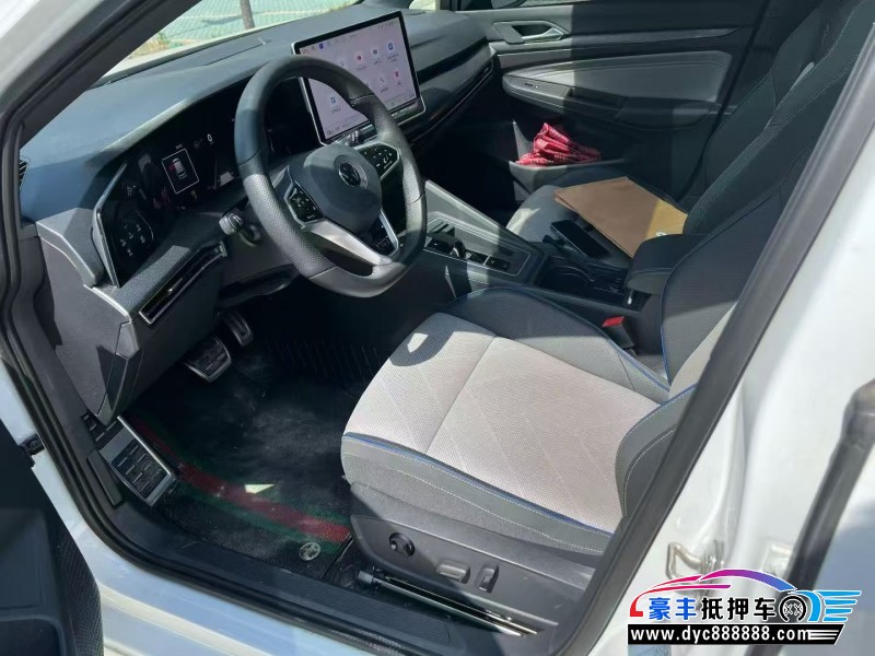 25年大众高尔夫轿车抵押车出售