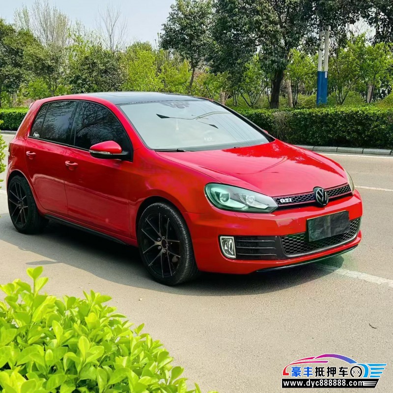 12年大众高尔夫轿车抵押车出售