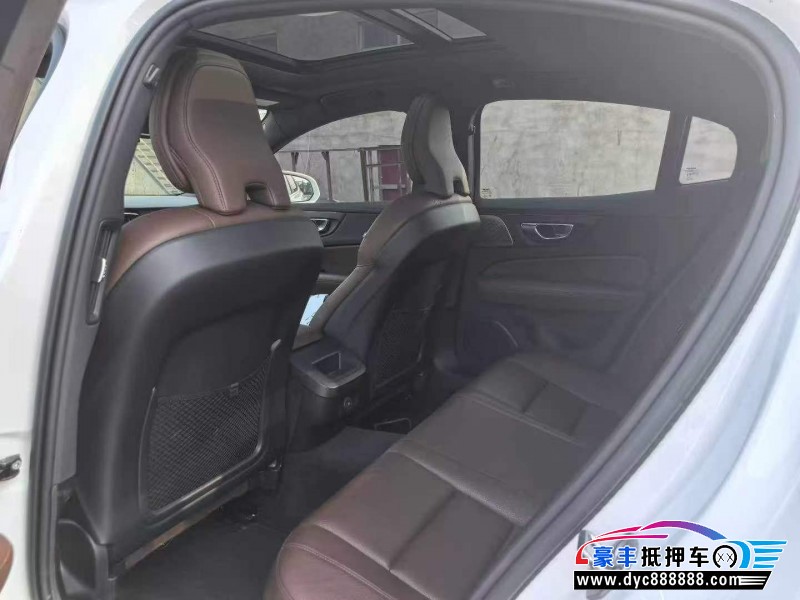 21年沃尔沃S60轿车抵押车出售