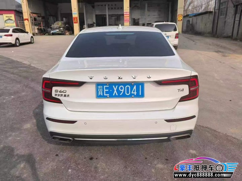 21年沃尔沃S60轿车抵押车出售