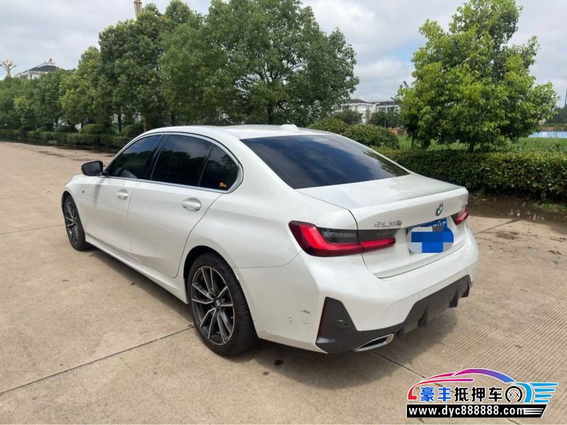 24年宝马3系轿车抵押车出售