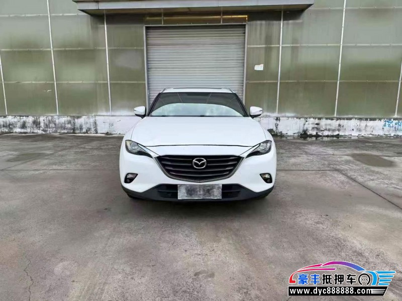 抵押车出售17年马自达CX-4轿车