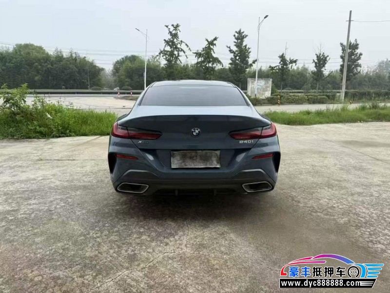 21年宝马8系轿车抵押车出售