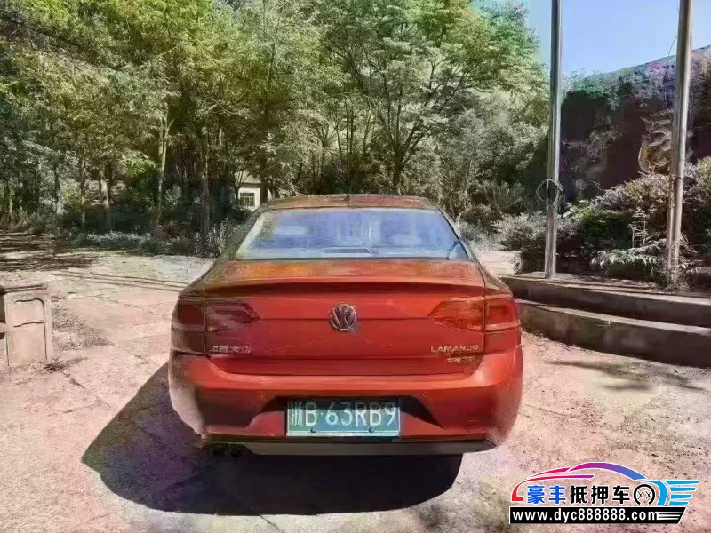 18年大众凌渡轿车抵押车出售