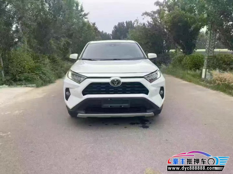 抵押车出售23年丰田RAV4荣放轿车