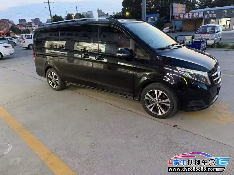 19年奔驰V轿车抵押车出售