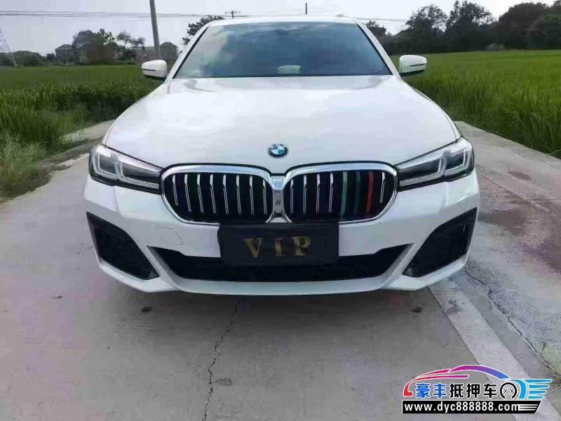 抵押车出售22年宝马5系轿车