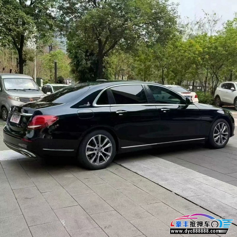 20年奔驰E轿车抵押车出售
